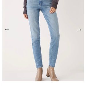 Frank & Oak women’s jeans, (size 29) brand new condition!